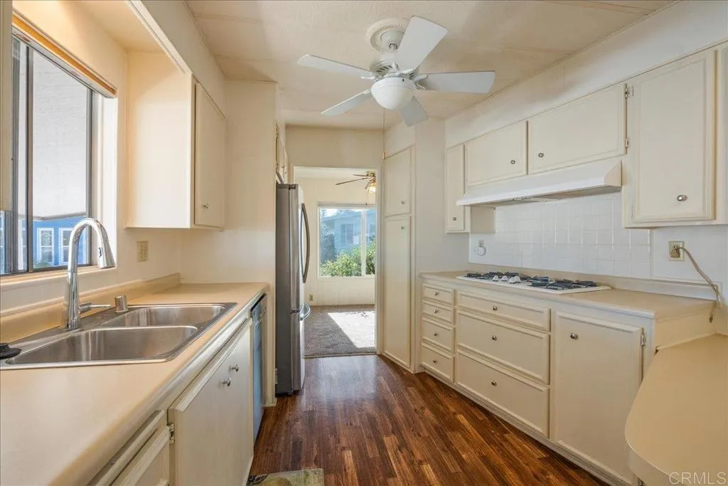 https://cdn.realtyfeed.com/cdn/127/306596988/99e55da49b937ed2b7ce13849bc495c6.webp