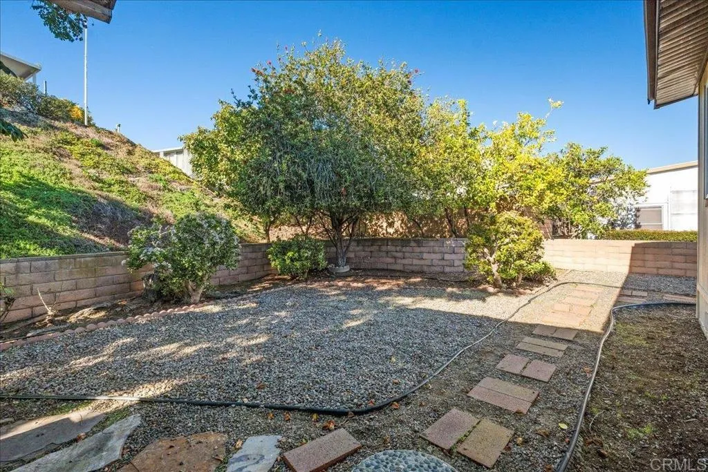 https://cdn.realtyfeed.com/cdn/127/306596988/9bbe7598633929bc9d1ec8dbe70f3899.webp