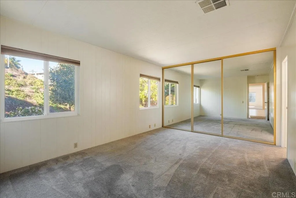https://cdn.realtyfeed.com/cdn/127/306596988/e6507610337179ecb56d1296d01c79a9.webp