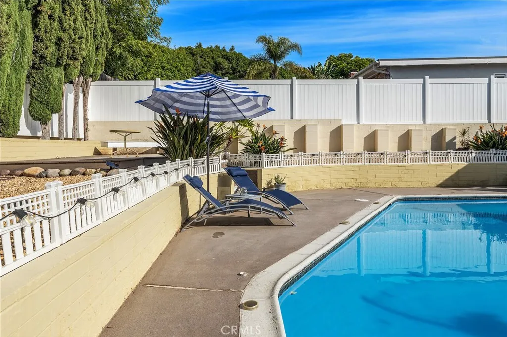 https://cdn.realtyfeed.com/cdn/127/306597070/a2759bf8c66b9b5a753513a9f5afd897.webp