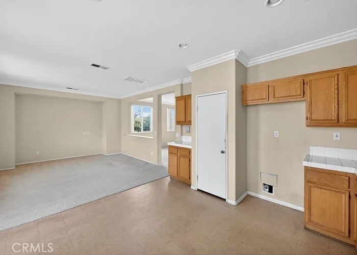 https://cdn.realtyfeed.com/cdn/127/306597082/98fc70619a26a03fd21fb8db047b5c80.webp