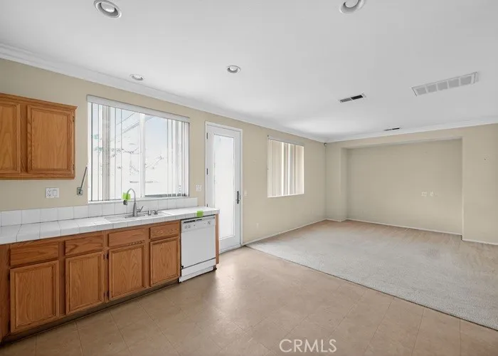 https://cdn.realtyfeed.com/cdn/127/306597082/c23691ff773a7d146c9e9c5fba26c1e7.webp