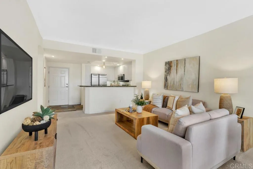 https://cdn.realtyfeed.com/cdn/127/306597129/62539e083301e1eac427c12471f189f0.webp