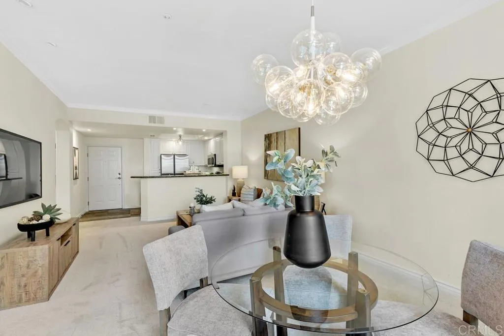 https://cdn.realtyfeed.com/cdn/127/306597129/89d1f8ac44eeaf5c63d6176aa3e737af.webp