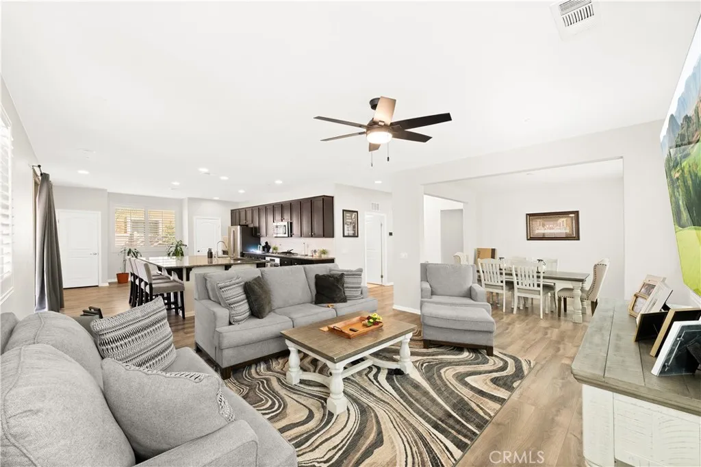 36380 Lantana Court, Lake Elsinore, CA 92532 - Photo 3 of 22, Lake Elsinore, CA