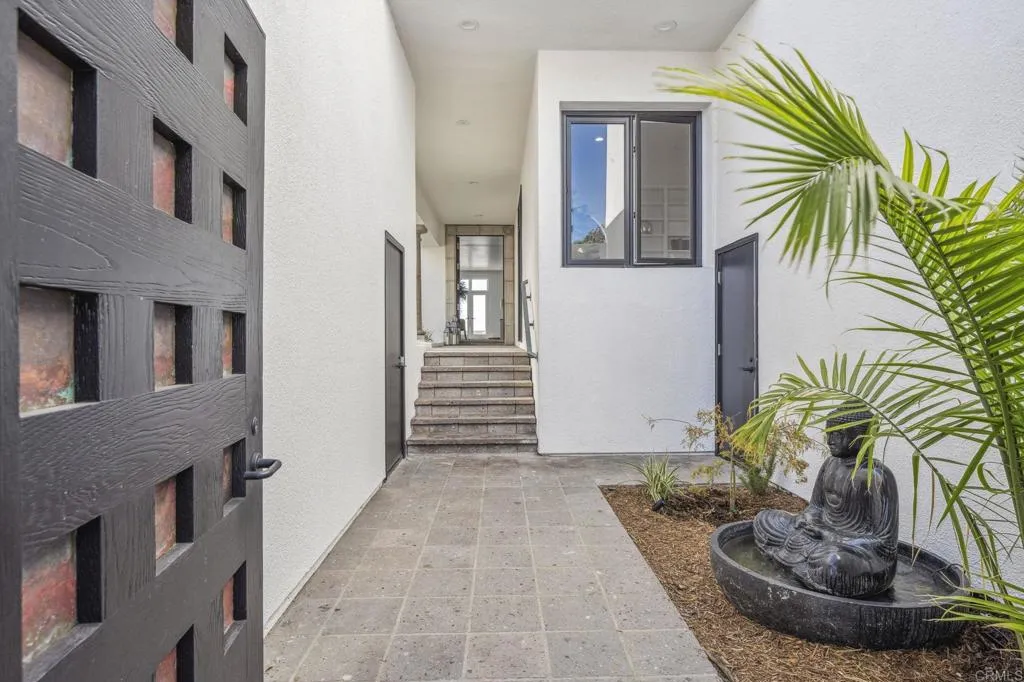 1716 Ocean Front, Del Mar, CA, 92014