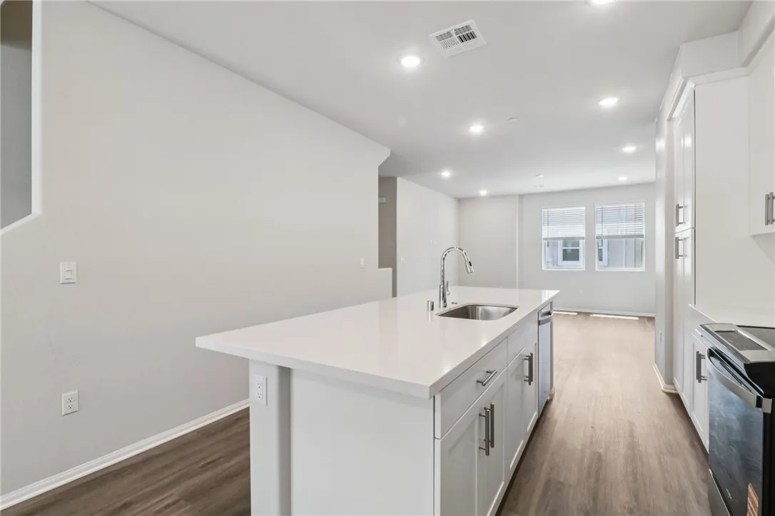 Photo #17: OC25269275 Listing: Photo #17