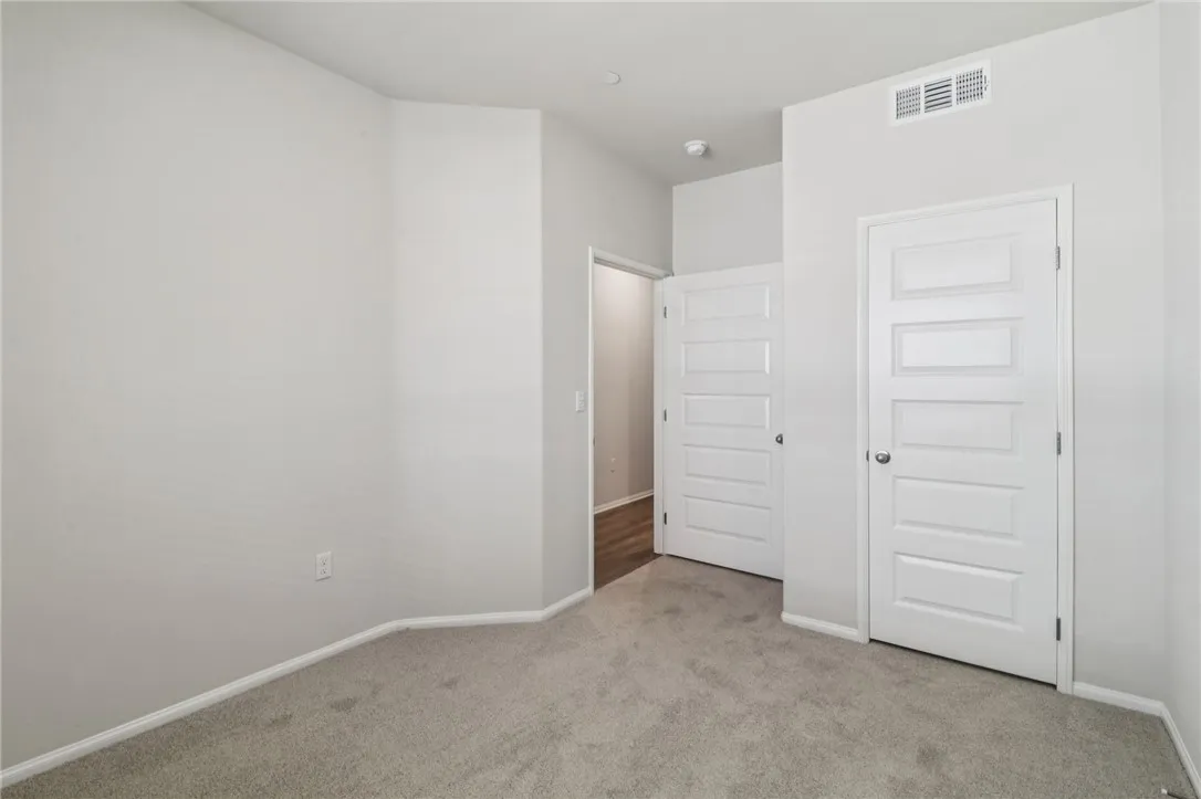 https://cdn.realtyfeed.com/cdn/127/306597234/58a1ad5c7e85c6a41a45e8c96f00cfad.webp
