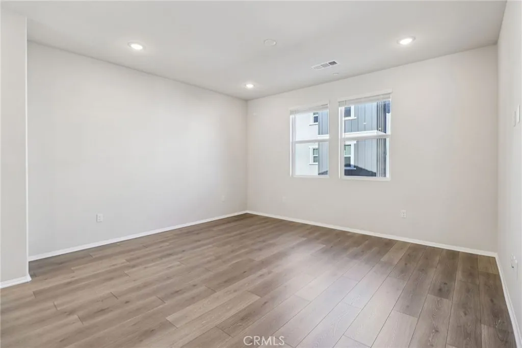 Photo #6: OC25269317 Listing: Photo #6