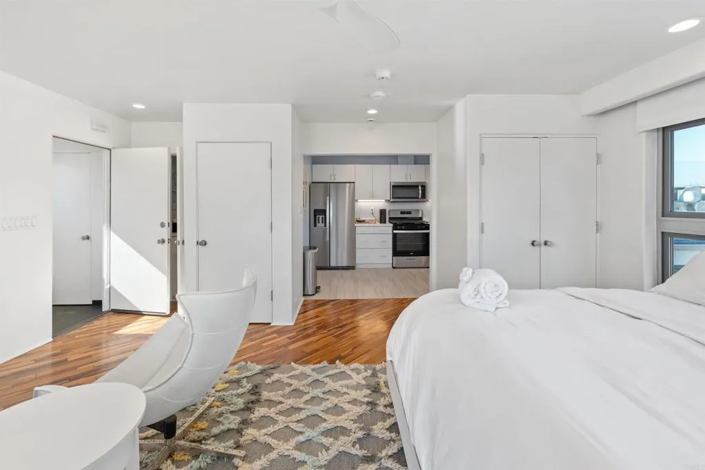 https://cdn.realtyfeed.com/cdn/127/306597291/d34cb16762a2053c0d4266aab707e999.webp