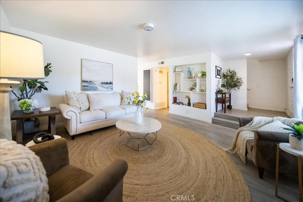 Photo #4: SW25269479 Listing: Photo #4