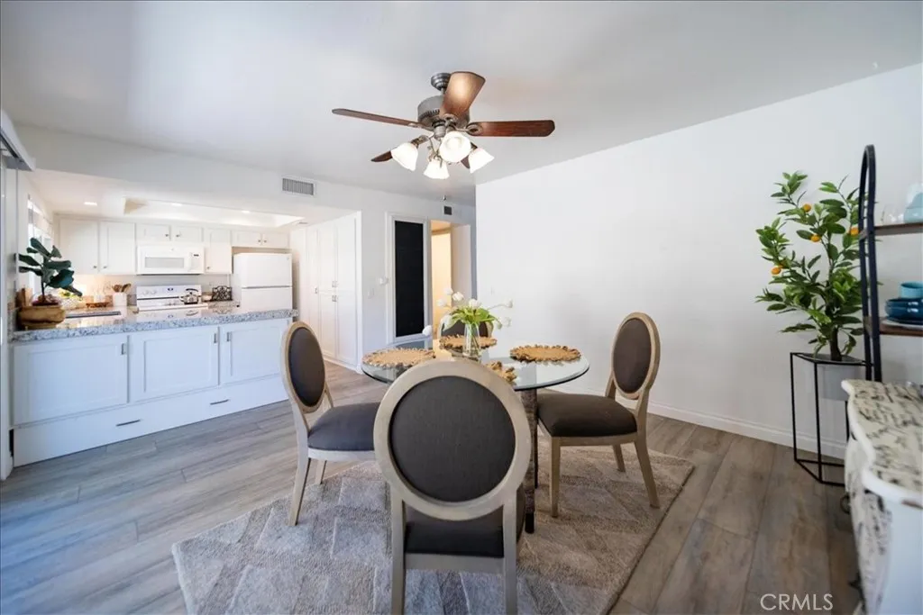 Photo #8: SW25269479 Listing: Photo #8