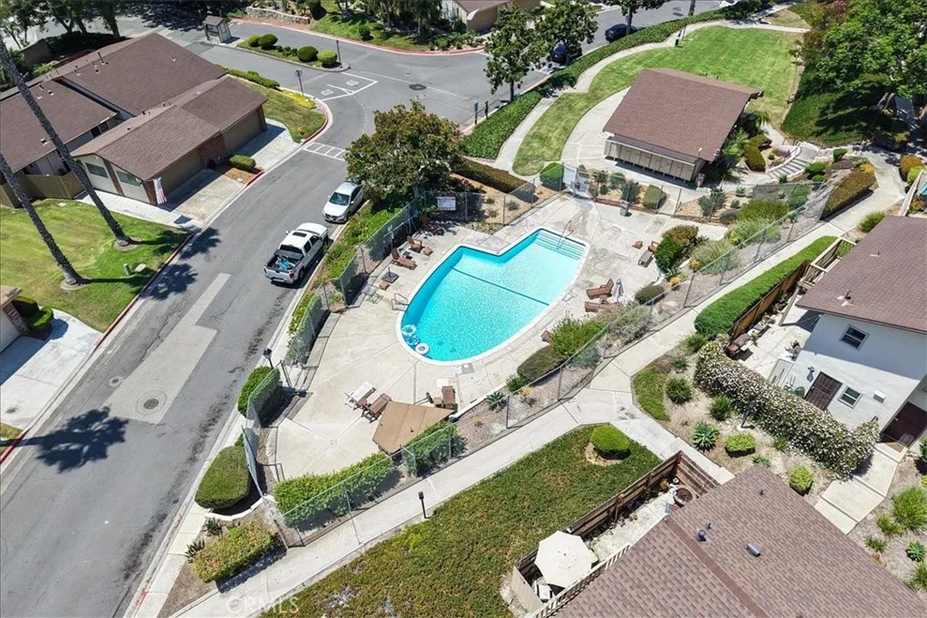 https://cdn.realtyfeed.com/cdn/127/306597414/7c6a30bab39d3419d9275d7e50b27edc.webp