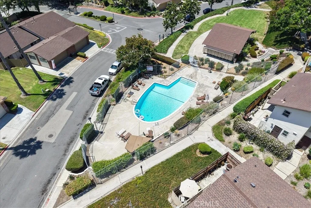 Photo #33: SW25269479 Listing: Photo #33