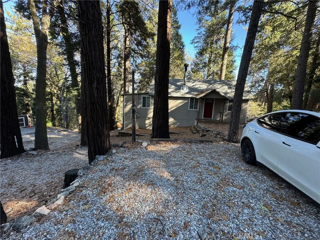 22360 Crest Forest, Cedarpines Park, CA 92322