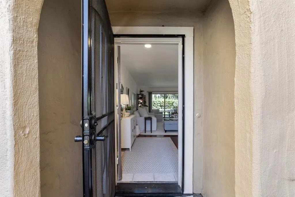 Photo #22: NDP2511202 Listing: Photo #22