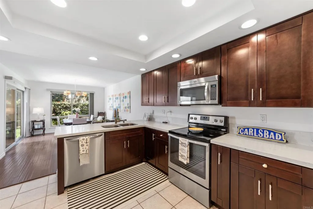 Photo #29: NDP2511202 Listing: Photo #29