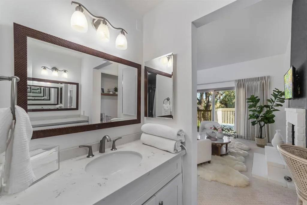 Photo #18: NDP2511202 Listing: Photo #18