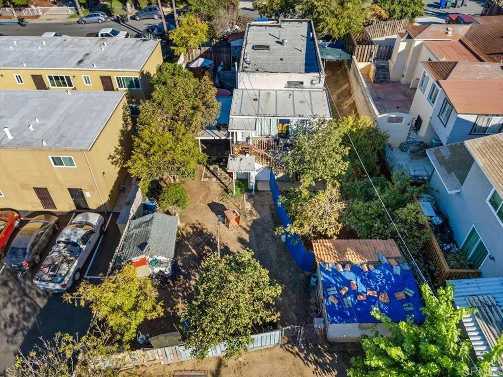https://cdn.realtyfeed.com/cdn/127/306597561/1758df73d1383eaf3c32b944570f83fe.webp
