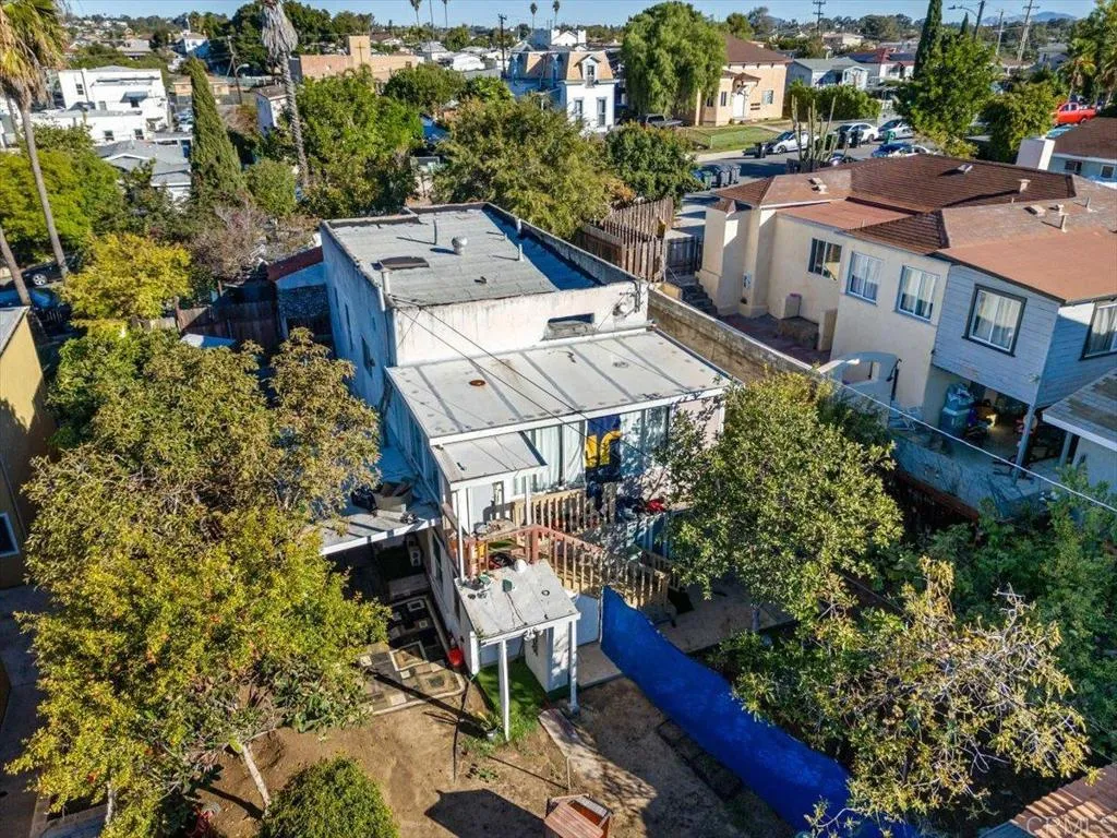 https://cdn.realtyfeed.com/cdn/127/306597561/5d31573ffad342ca868417eaa0c46442.webp