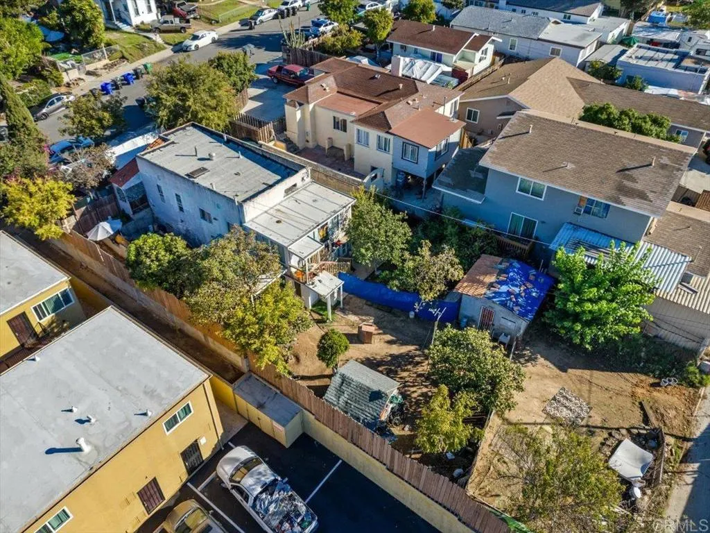 https://cdn.realtyfeed.com/cdn/127/306597561/dc1c86f6c9129a9c89ef45c09257f107.webp