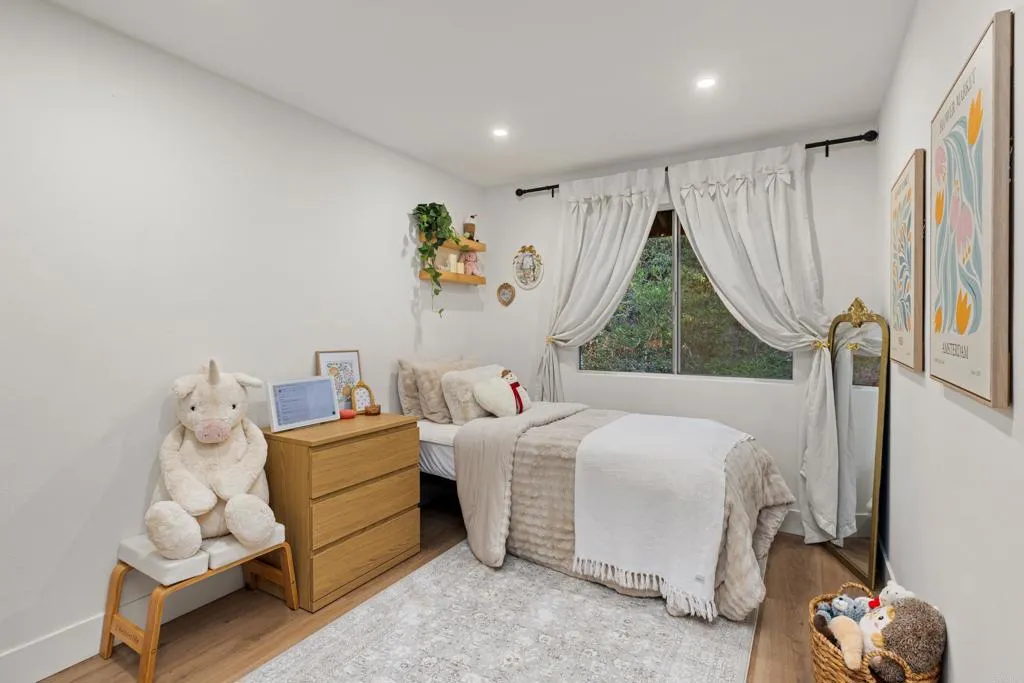 https://cdn.realtyfeed.com/cdn/127/306597637/0b3d0579c533aa9a08126c6d4250fc5d.webp