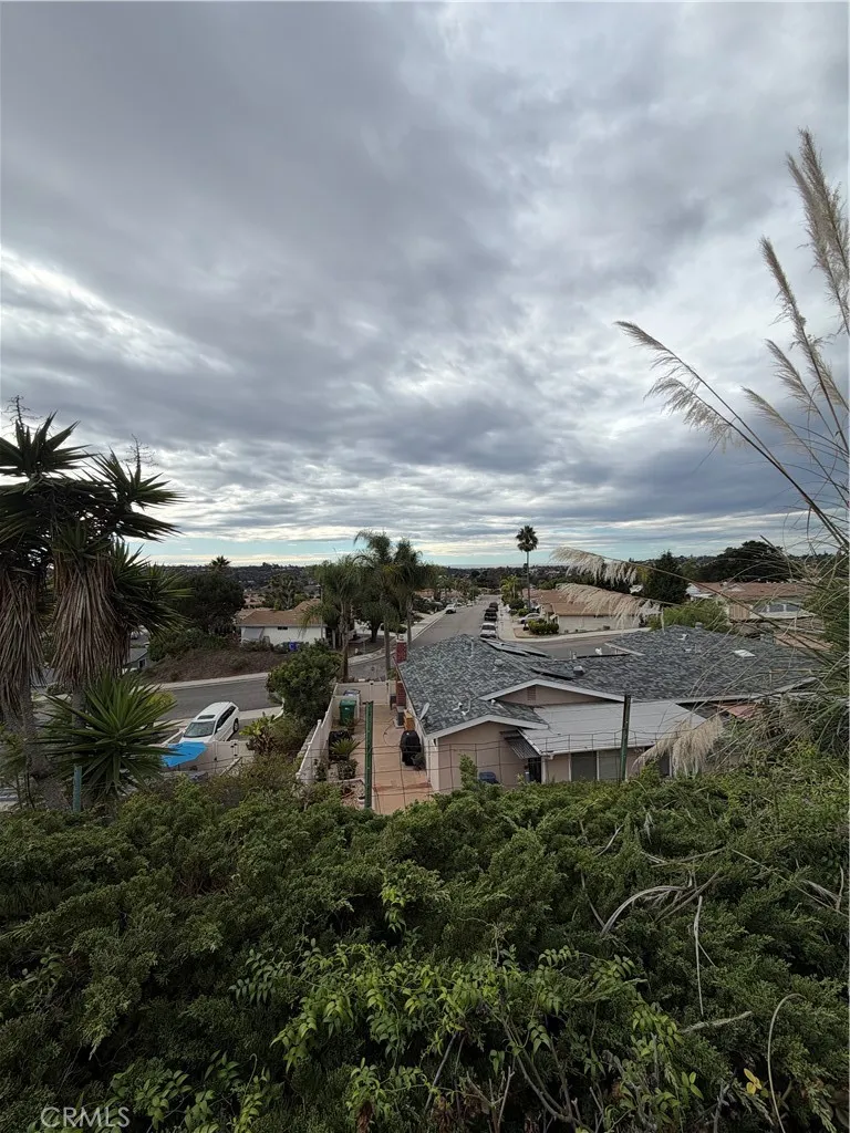 Photo #8: SR25268344 Listing: Photo #8