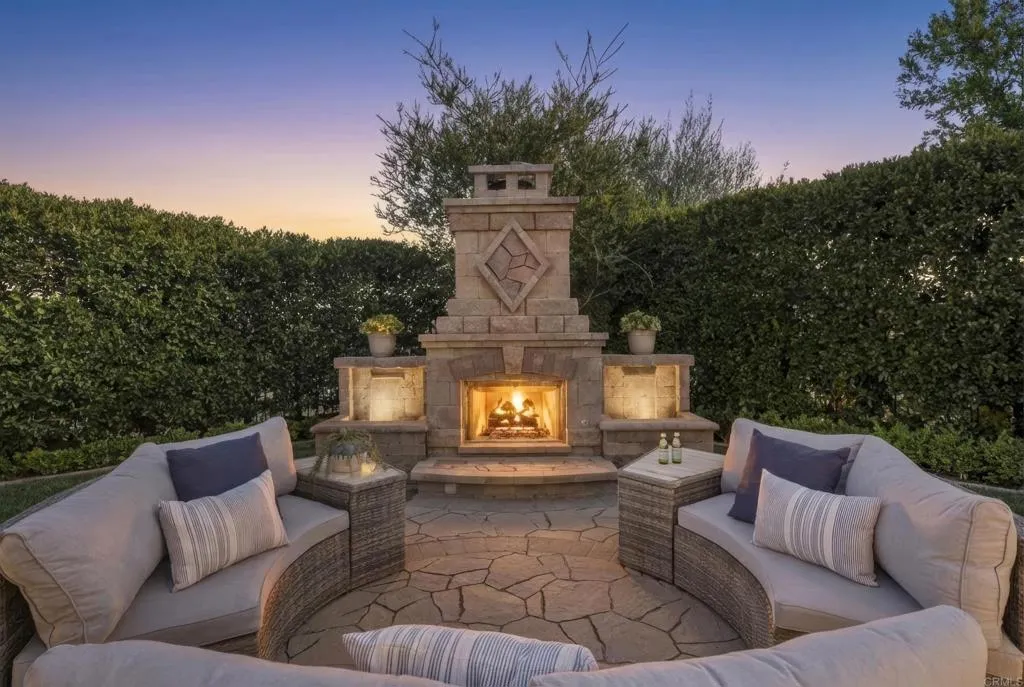 https://cdn.realtyfeed.com/cdn/127/306597680/3e3326b03e6b878d149588f9faa1132f.webp