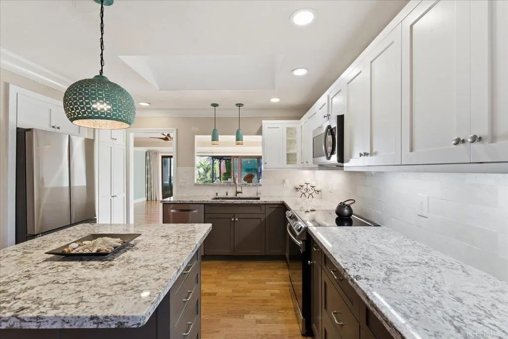 https://cdn.realtyfeed.com/cdn/127/306597684/a96793654c572e6452297f4fdbadc808.webp