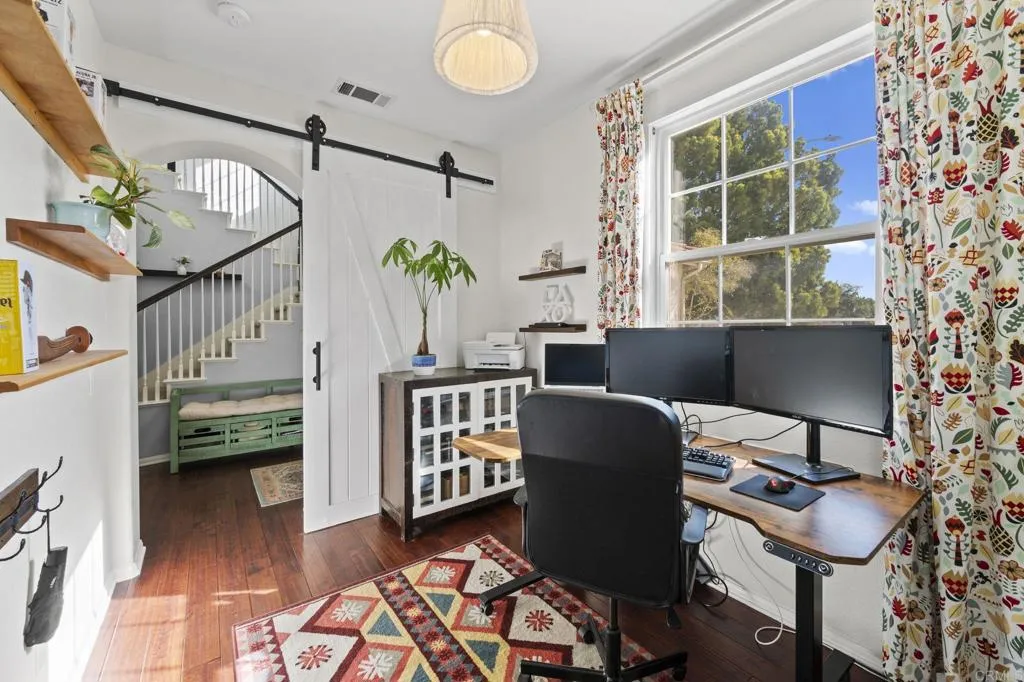 https://cdn.realtyfeed.com/cdn/127/306597719/106141b463628db87c5d61e1df337a00.webp