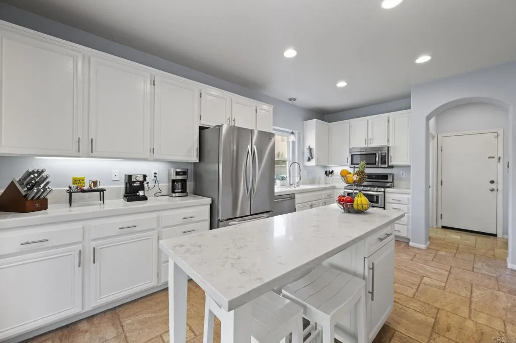 https://cdn.realtyfeed.com/cdn/127/306597719/bbc1b988b1840f761c6208773a17ce9c.webp