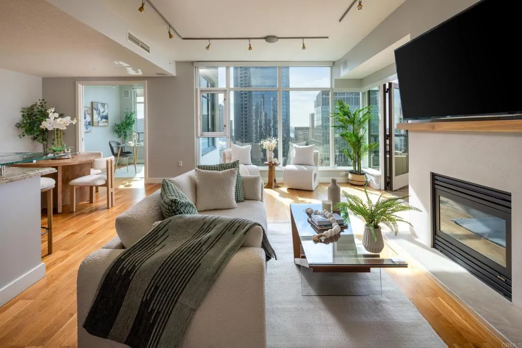 https://cdn.realtyfeed.com/cdn/127/306597772/6381cf0e83c993ed144511d189640b76.webp