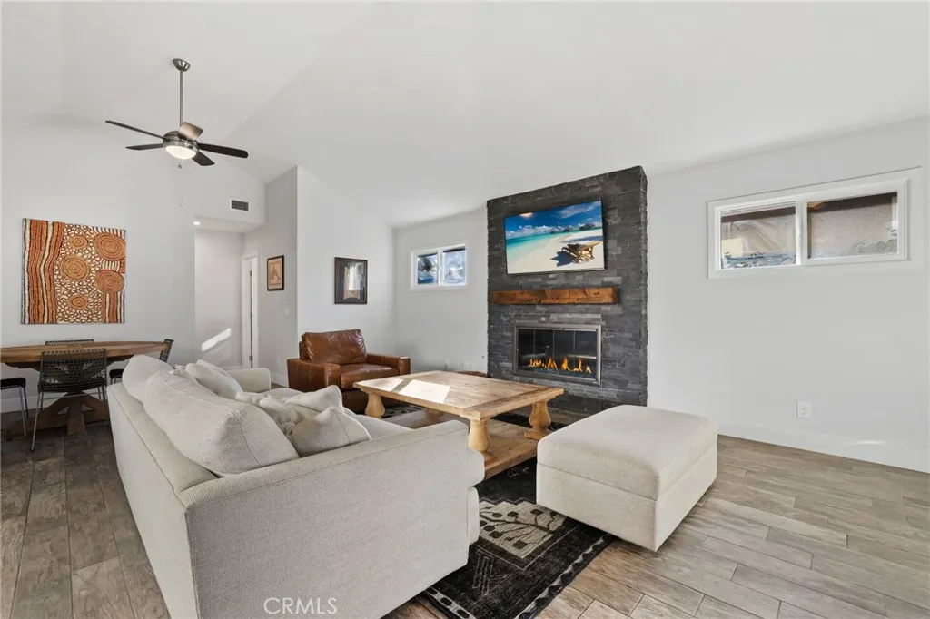 Huntington Beach, CA 92648