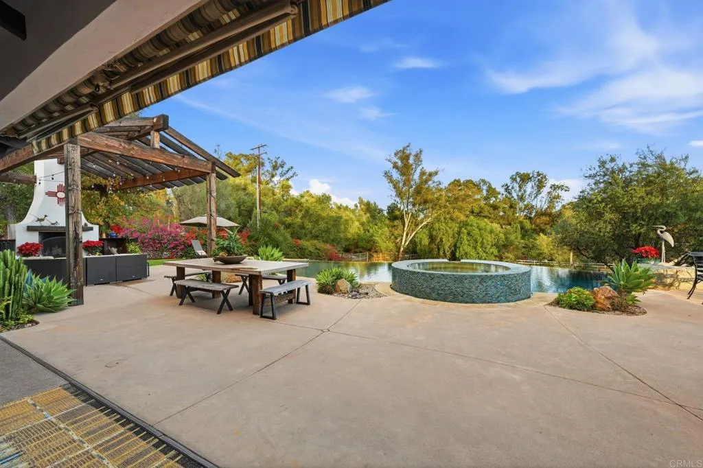https://cdn.realtyfeed.com/cdn/127/306597868/42d682a7135257b5f3a964049c29547d.webp