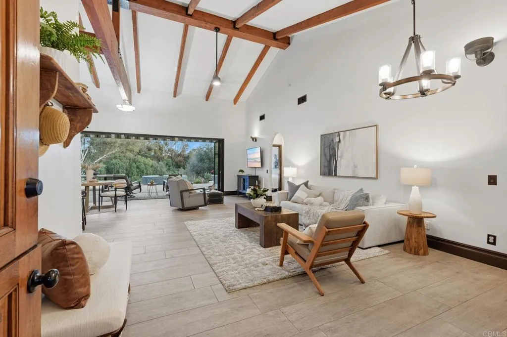 https://cdn.realtyfeed.com/cdn/127/306597868/72ba9d441d854fcb9399804e41475390.webp