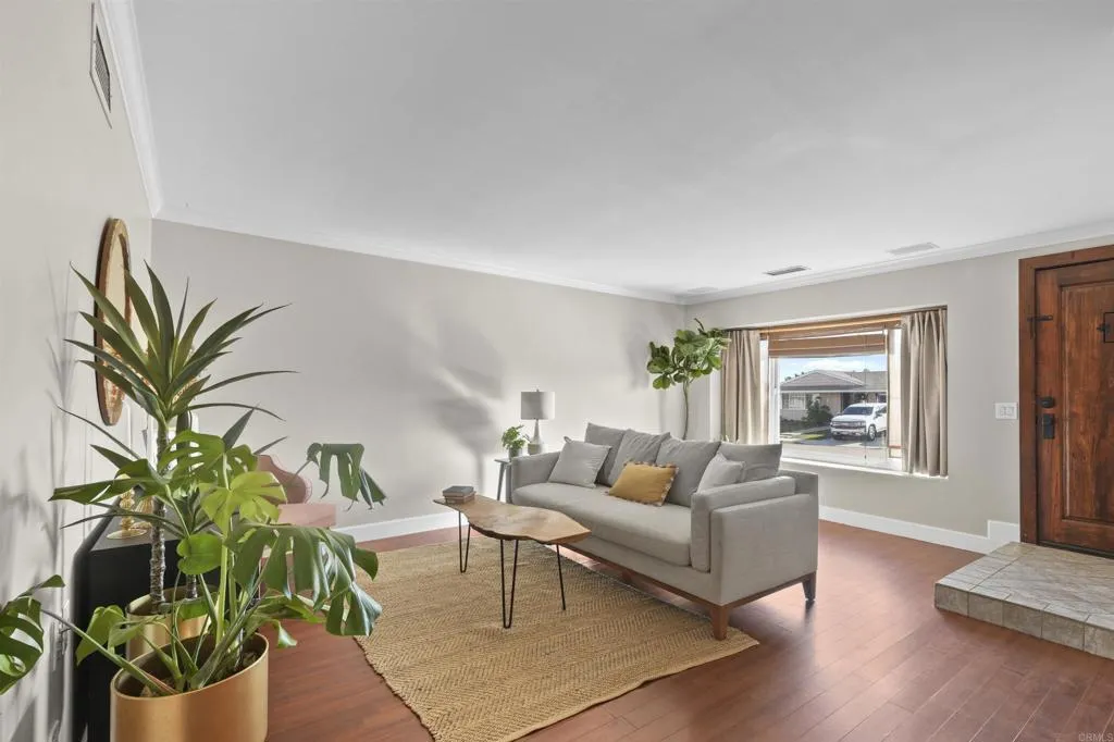 https://cdn.realtyfeed.com/cdn/127/306597884/bebd8c80185a3cd7507ffa5222d0da39.webp