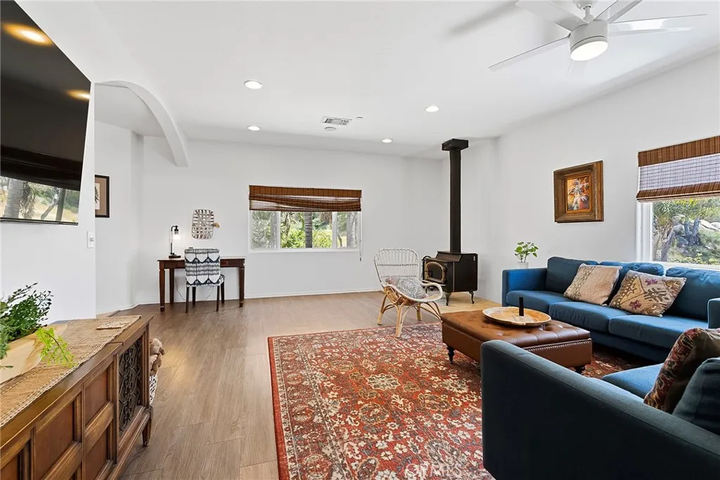 https://cdn.realtyfeed.com/cdn/127/306597888/a54235cdc462ac9e93fae9b93fd7fe35.webp