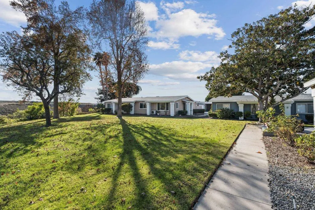 https://cdn.realtyfeed.com/cdn/127/306597992/549fb5a5fc1b30f074f4b7c202f24379.webp