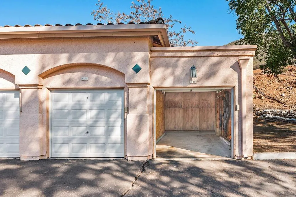 Photo #45: NDP2511215 Listing: Photo #45