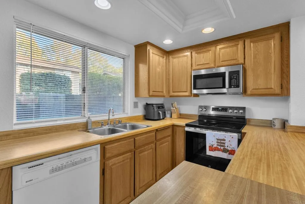 Photo #8: PTP2508926 Listing: Photo #8
