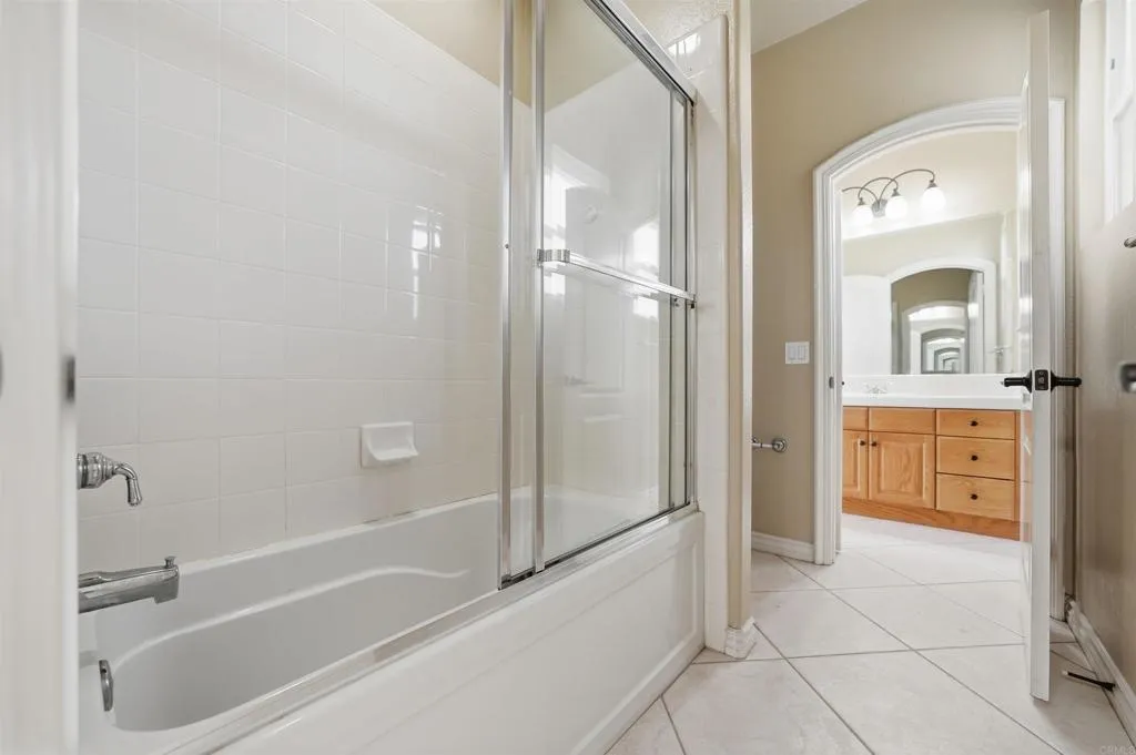 https://cdn.realtyfeed.com/cdn/127/306598048/2613fa754b7ef10e3d267174e74334a6.webp