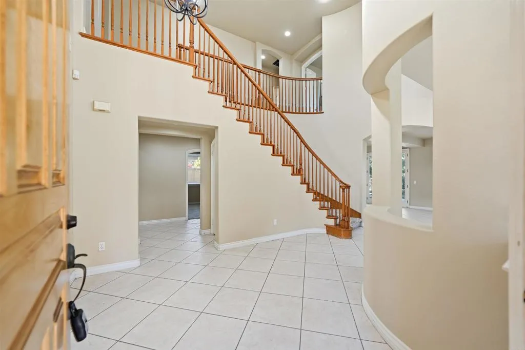 https://cdn.realtyfeed.com/cdn/127/306598048/2a8361958e58f7ecd621bcde6788a90e.webp