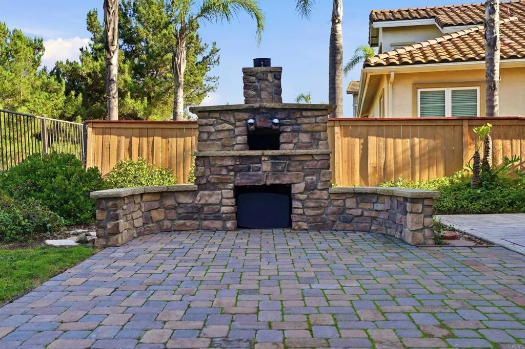 https://cdn.realtyfeed.com/cdn/127/306598048/357d921c5364d51f3f363280a0fdb5c9.webp