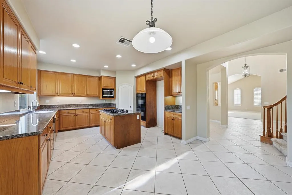 https://cdn.realtyfeed.com/cdn/127/306598048/69b28ef365ef0ef9c4d699b1d9621a0c.webp
