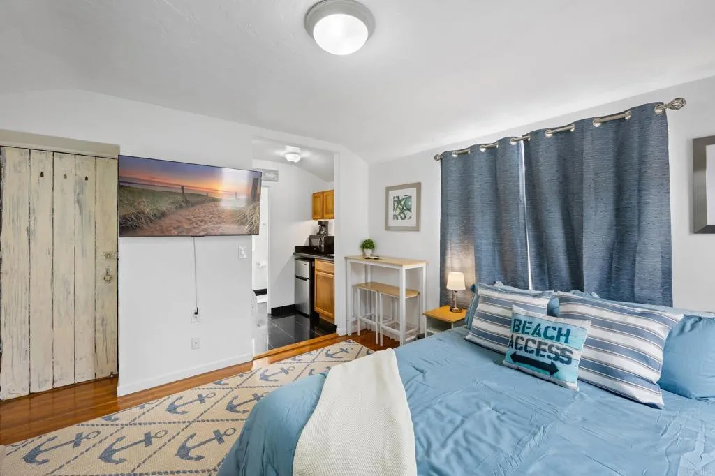 https://cdn.realtyfeed.com/cdn/127/306598067/74f3a7570d840c984481cbf6609dfc44.webp