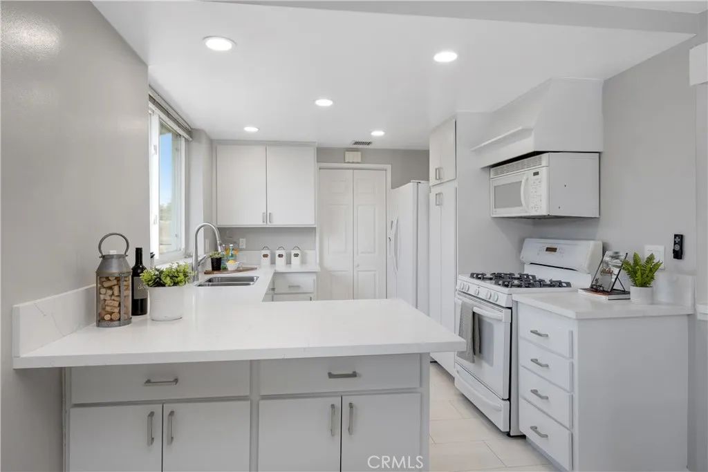 15230 Weeks Drive, La Mirada, CA 90638 - Photo 4 of 24, La Mirada, CA