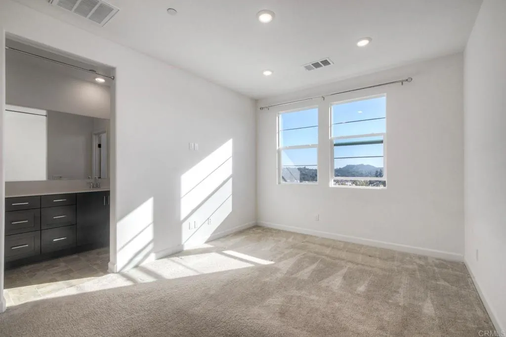 Photo #33: NDP2511220 Listing: Photo #33