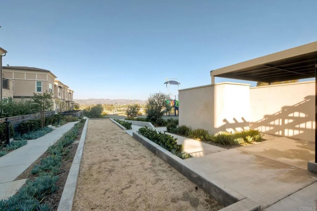 Photo #39: NDP2511220 Listing: Photo #39