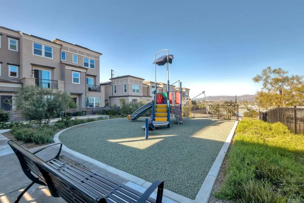 Photo #40: NDP2511220 Listing: Photo #40