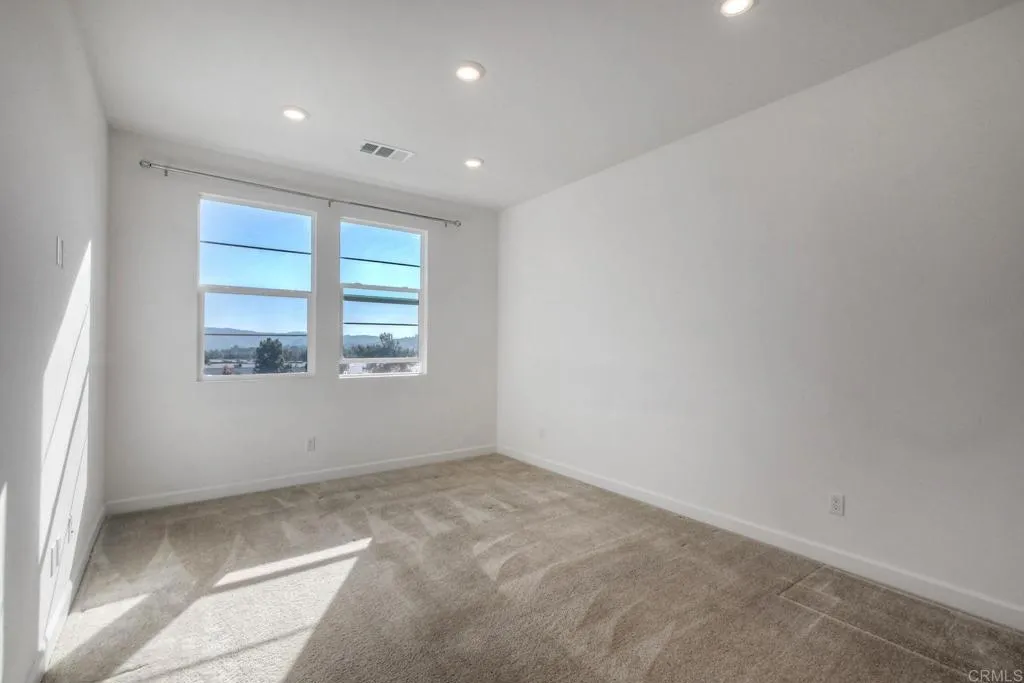 Photo #30: NDP2511220 Listing: Photo #30